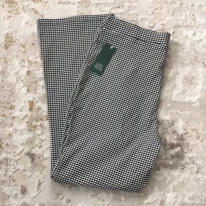 NWT Wild Fable stretchy ponte pants. Size L